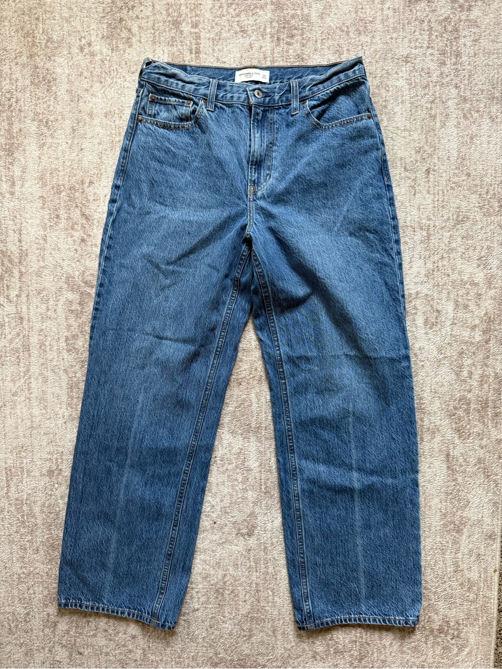 ABERCROMBIE & FITCH High Rise Loose Jeans Medium Wash Size 29